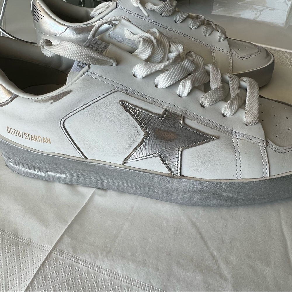 Golden Goose BRAND NEW with box, dust bag and official passport registration